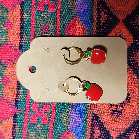 Apple Earrings - Picture 1 of 3